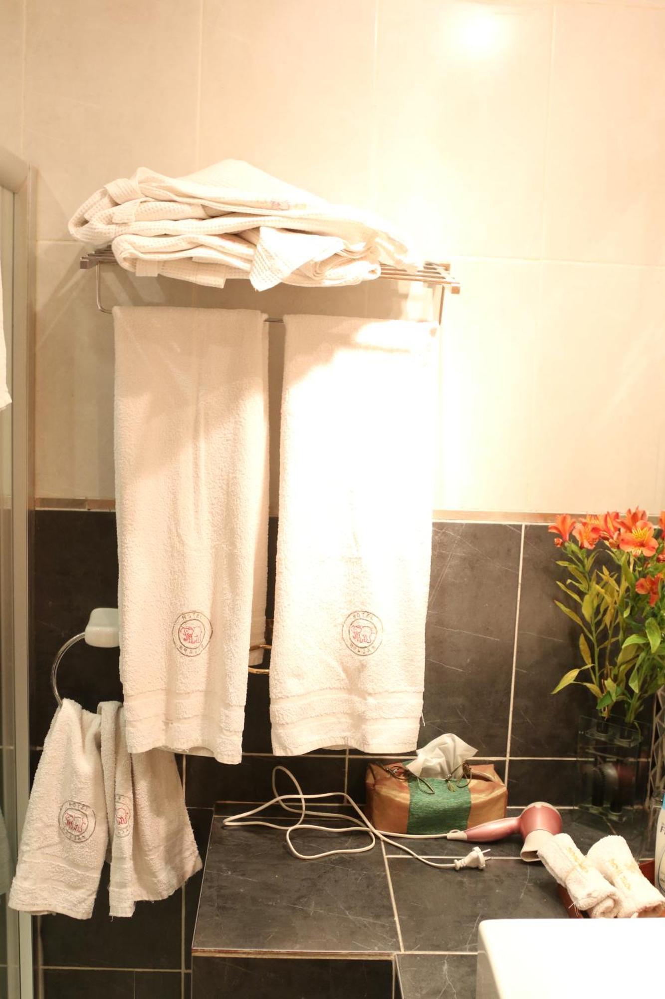 Hotel Brajas Antananarivo Phòng bức ảnh